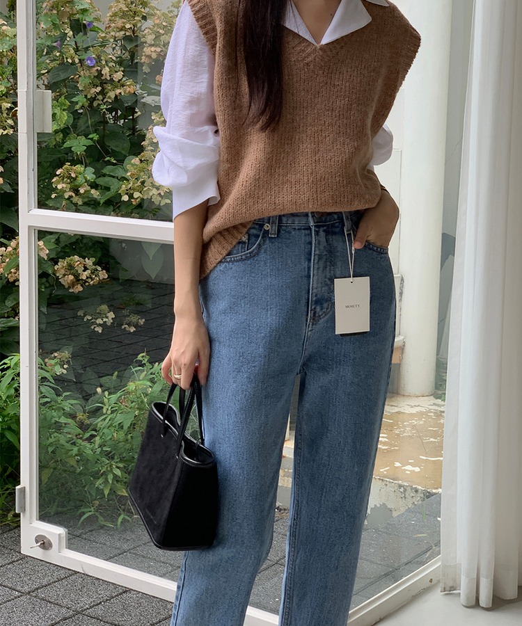 テーパードストレートフィットデニム LIGHT BLUE