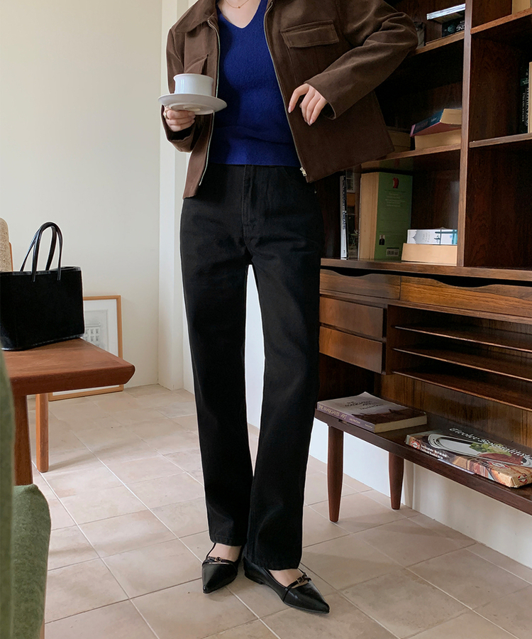 テーパードストレートフィットデニム BLACK