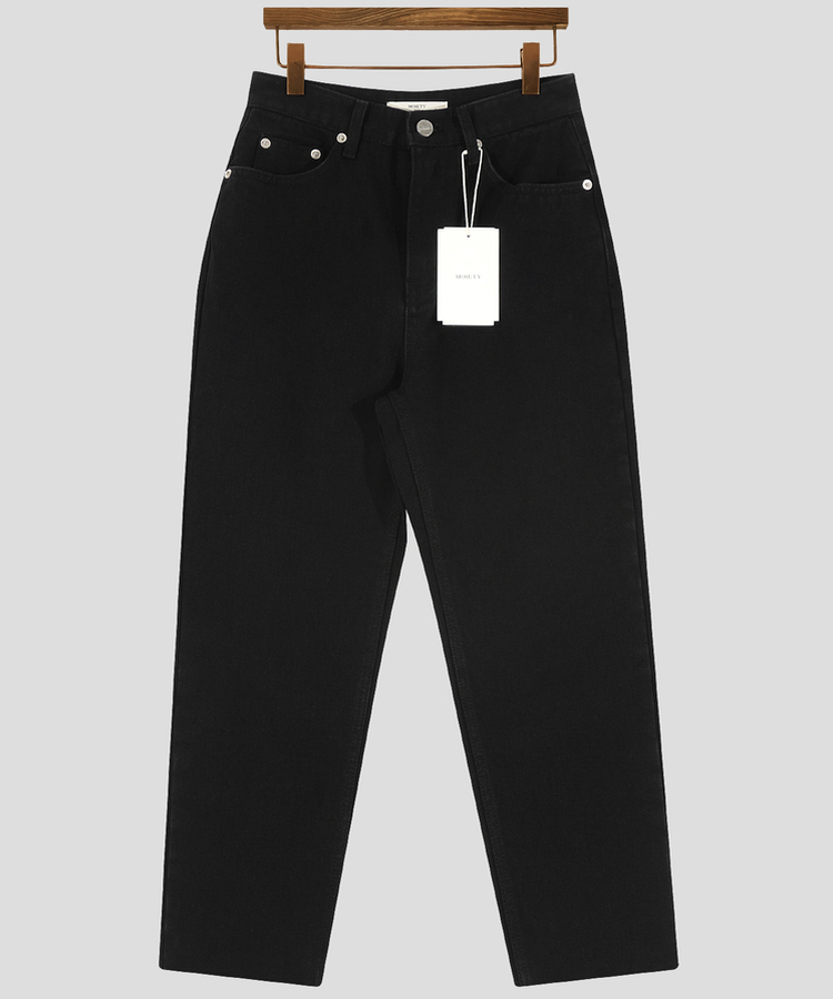 テーパードストレートフィットデニム