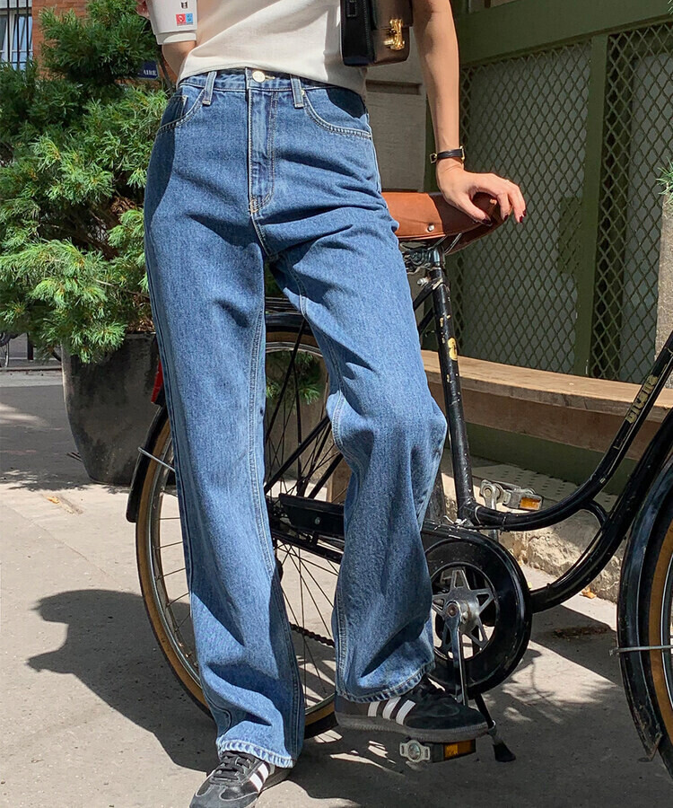 ストレートセミワイドデニム DARK BLUE