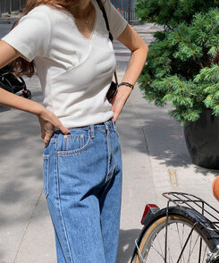 ストレートセミワイドデニム DARK BLUE