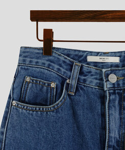 ストレートセミワイドデニム