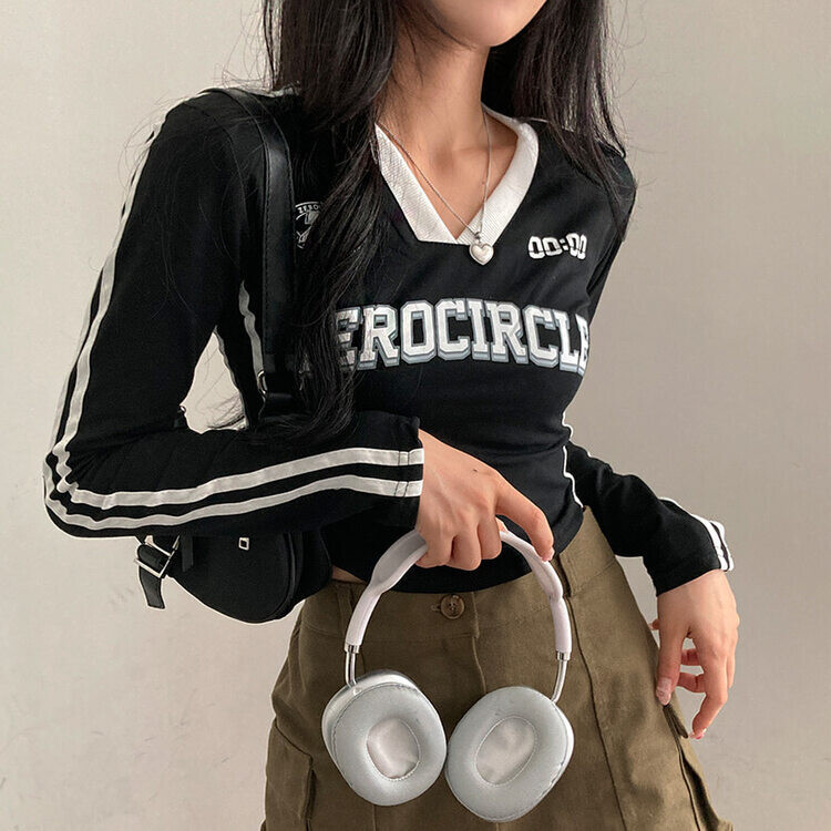 Vネックスリムクロップ長袖Tシャツ｜長袖Tシャツ｜韓国