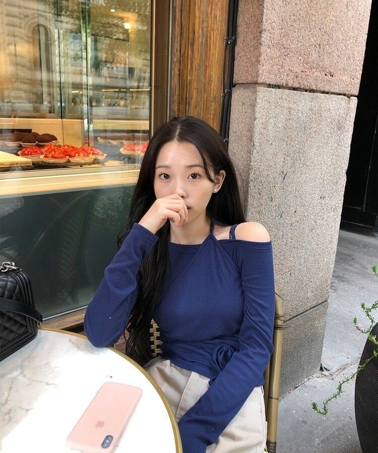 長袖Tシャツ ユニークラップストラップオフショルダー長袖Tシャツ ネイビー