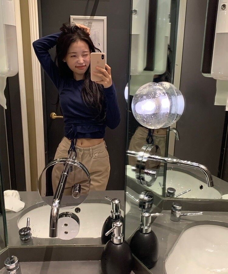 長袖Tシャツ ユニークラップストラップオフショルダー長袖Tシャツ ネイビー