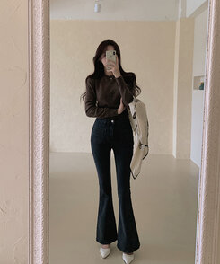 【ラウンドネック/Vネック 形別】スリムウエストリブニット9色 BROWN