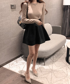 【ラウンドネック/Vネック 形別】スリムウエストリブニット9色 BEIGE