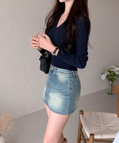 【ラウンドネック/Vネック 形別】スリムウエストリブニット9色 NAVY