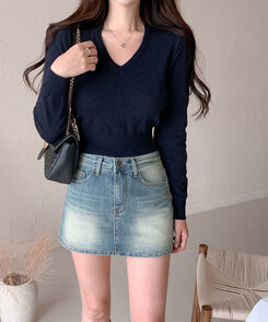 【ラウンドネック/Vネック 形別】スリムウエストリブニット9色 NAVY