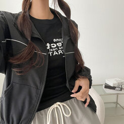 ワンラインカジュアルジップアップジャンパー ブラック