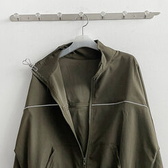 ワンラインカジュアルジップアップジャンパー