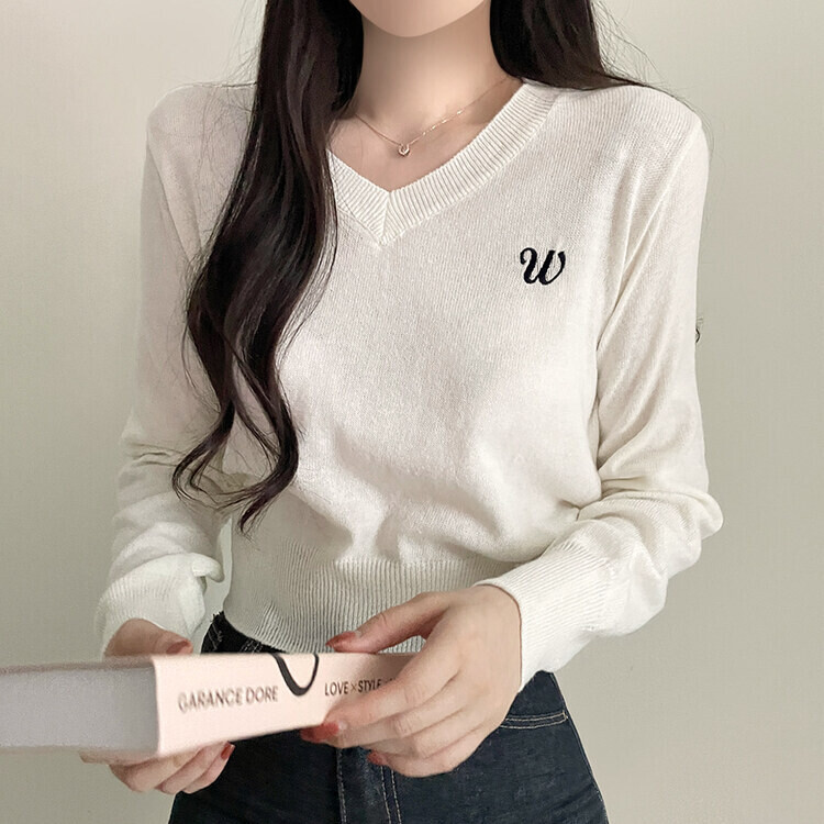 Wポイント刺繍Vネッククロップニット6色｜ニット｜韓国