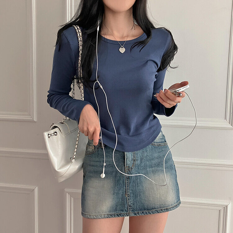 기장감좋은 투썸 밑단 굴림 긴팔 티셔츠 네이비