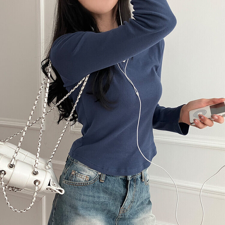 기장감좋은 투썸 밑단 굴림 긴팔 티셔츠 네이비