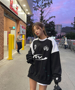 ユニフォームプリントカジュアルルーズスウェット｜スウェット｜韓国