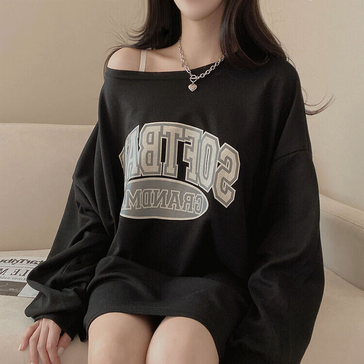 STS37865 オフショルダーレタリングオーバーサイズ長袖Tシャツ