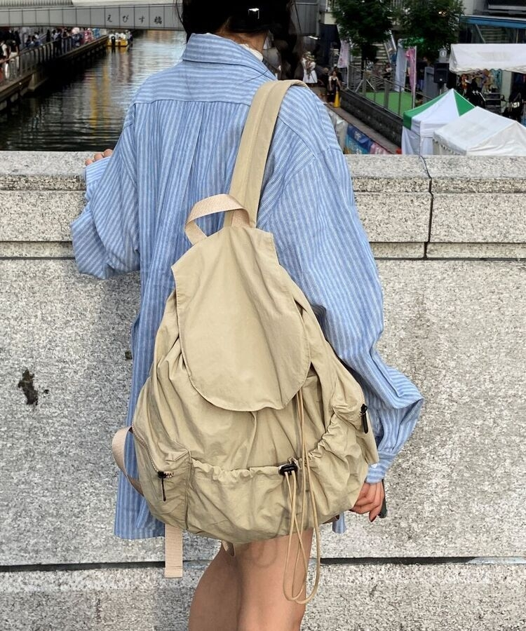 ストリングナイロンバケットバックパック5色 ベージュ