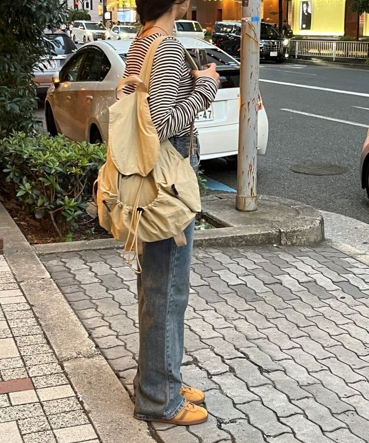 ストリングナイロンバケットバックパック5色 ベージュ