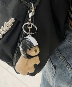 ファッション雑貨 ヘルメットベアのぬいぐるみキーリングキーホルダー ブラック