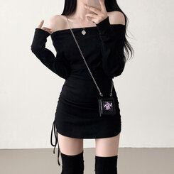 オフショルダーシャーリングタイトミニワンピース｜ミニワンピース