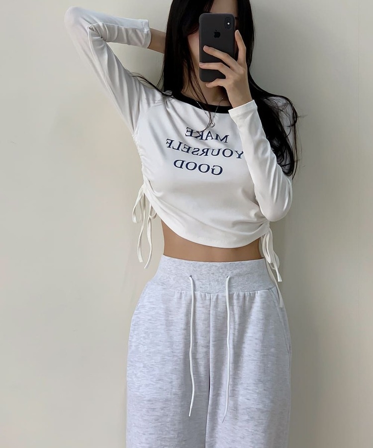 レタリングサイドストリングシャーリングラウンド長袖Tシャツ｜長袖T
