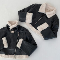 푸그니 크롭 밍크퍼 레더 라이더 무스탕 자켓