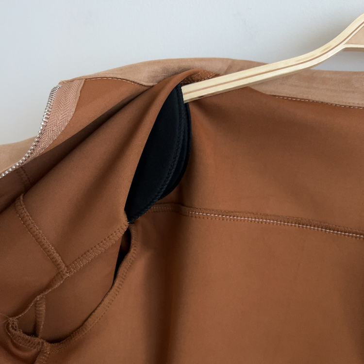 ショルダーパッドスエードクロップジップアップジャケット