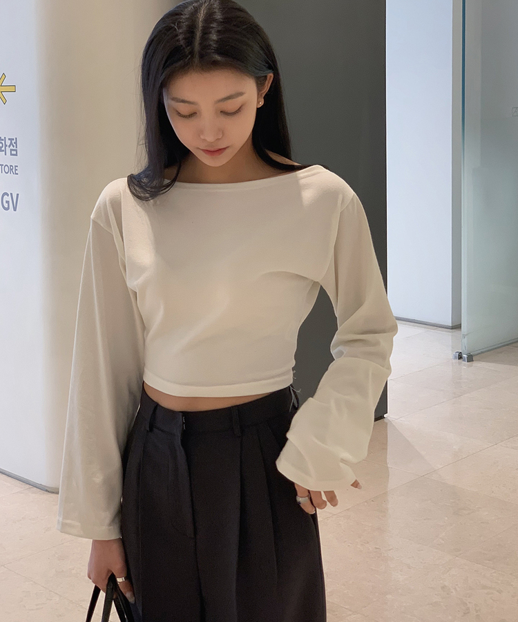 スリムウエストクロップオフショルダー長袖Tシャツ｜長袖Tシャツ