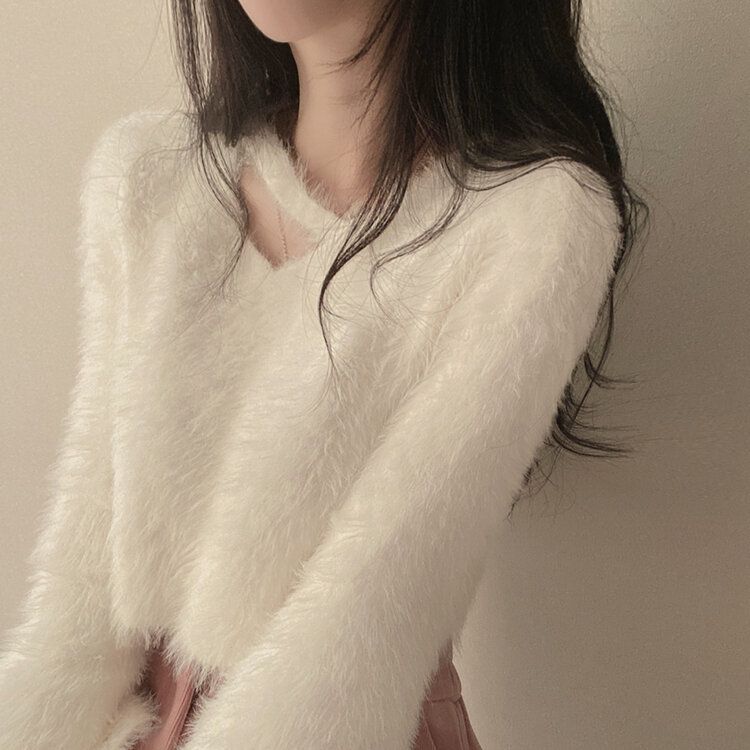 スリットネッククロップフェイクファーニット6色 ホワイト