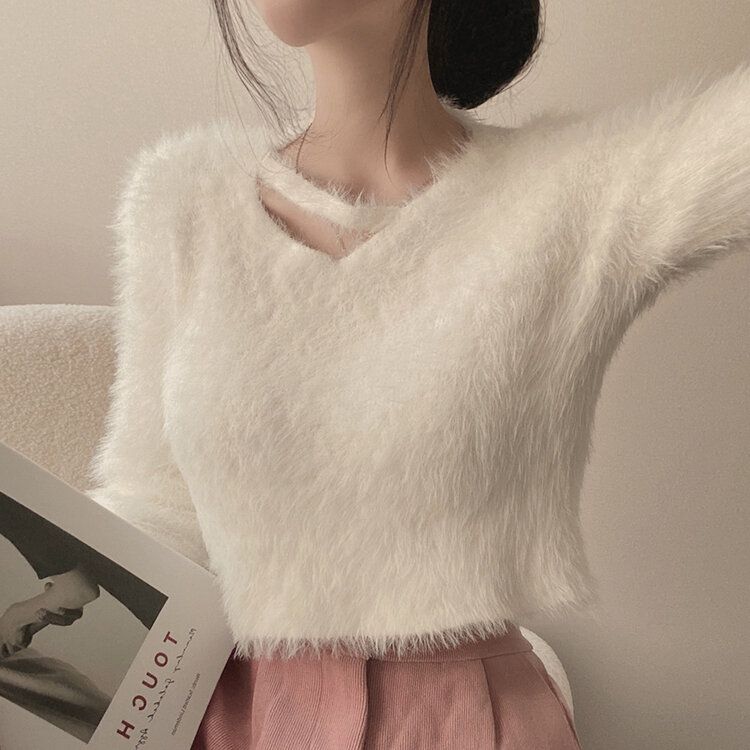 スリットネッククロップフェイクファーニット6色 ホワイト