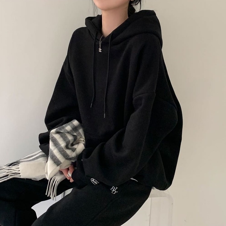 Munsingwear フード付きパーカー 裏起毛 ビッグ刺繍ロゴ L 黒 Munsingwear フード付きパーカー 裏起毛 ビッグ刺繍ロゴ L 黒 ゴルフ