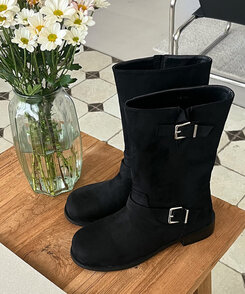 フェイクレザーバックルハーフブーツ