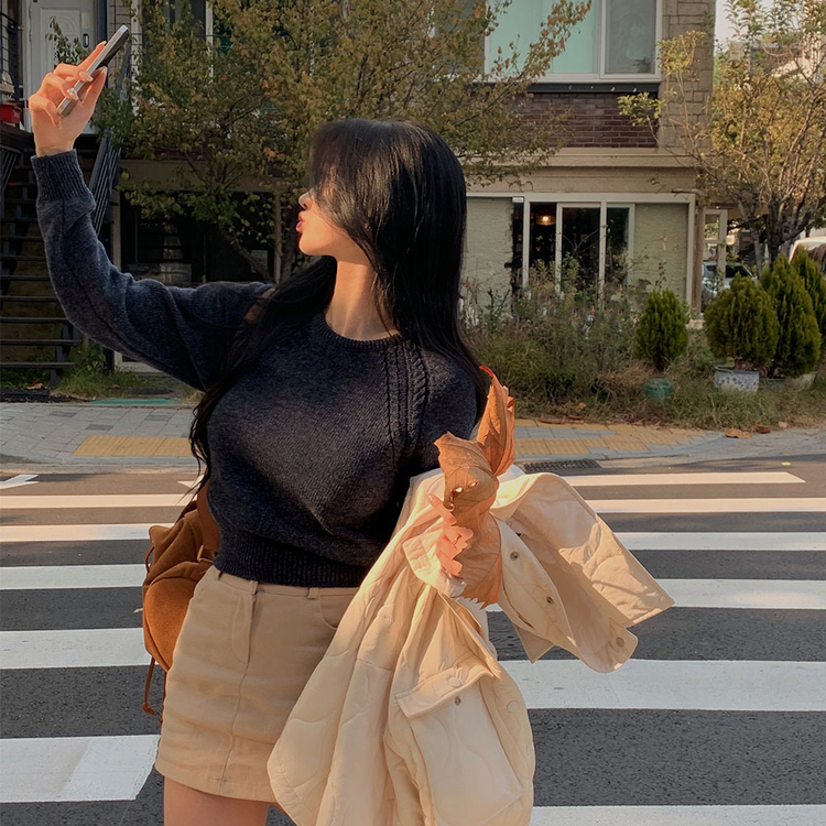 ラグランクロップラウンドニット5色 ネイビー