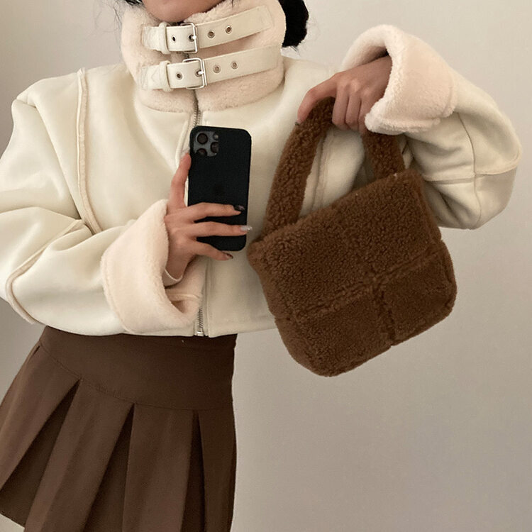 찬바람차단 따숩 양털 하이넥 스웨이드 버클 크롭 무스탕 숏 자켓 아이보리