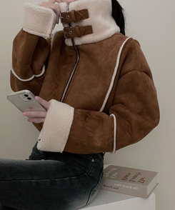 버클하이넥양털스웨이드무스탕자켓 밤색