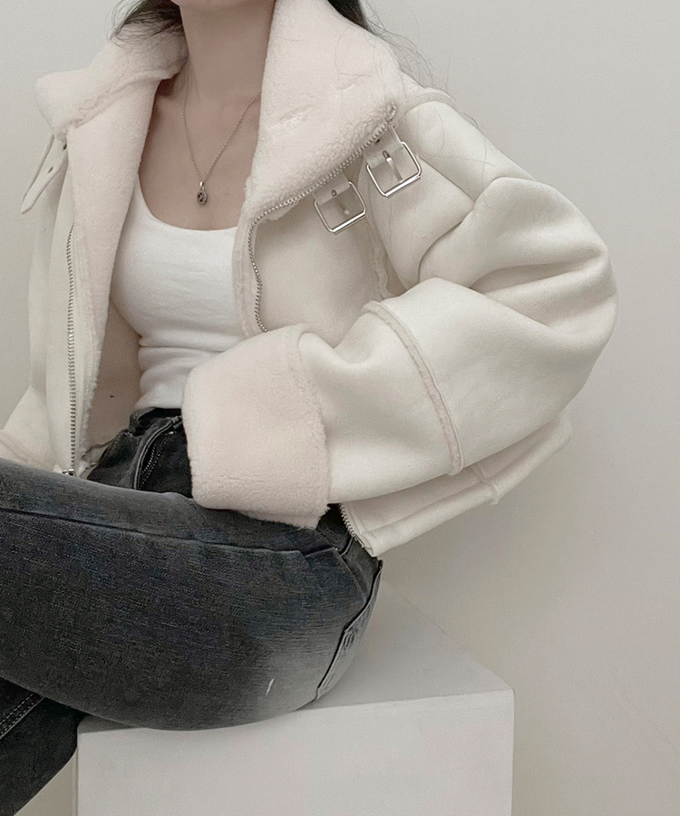 버클하이넥양털스웨이드무스탕자켓 아이보리