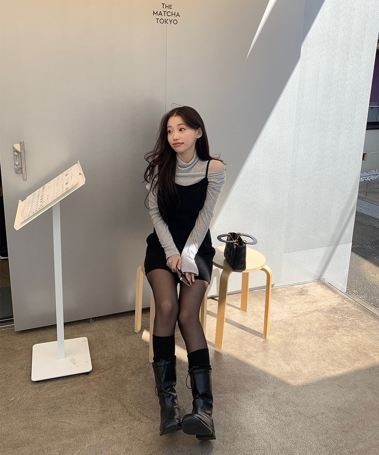 【新品未使用タグ付き】14th Addiction ミドルロング編み上げブーツ 新品未使用タグ付き】14th Addiction ミドルロング編み上げブーツ