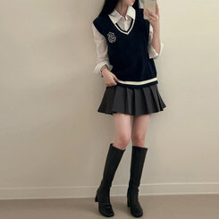 スクールルックワッペン刺繍ケーブルVネックニットベスト