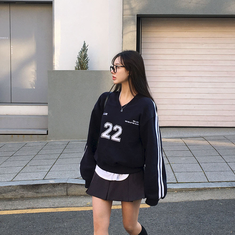トラックラインスリーブVネックルーズフィットトレーナー NAVY