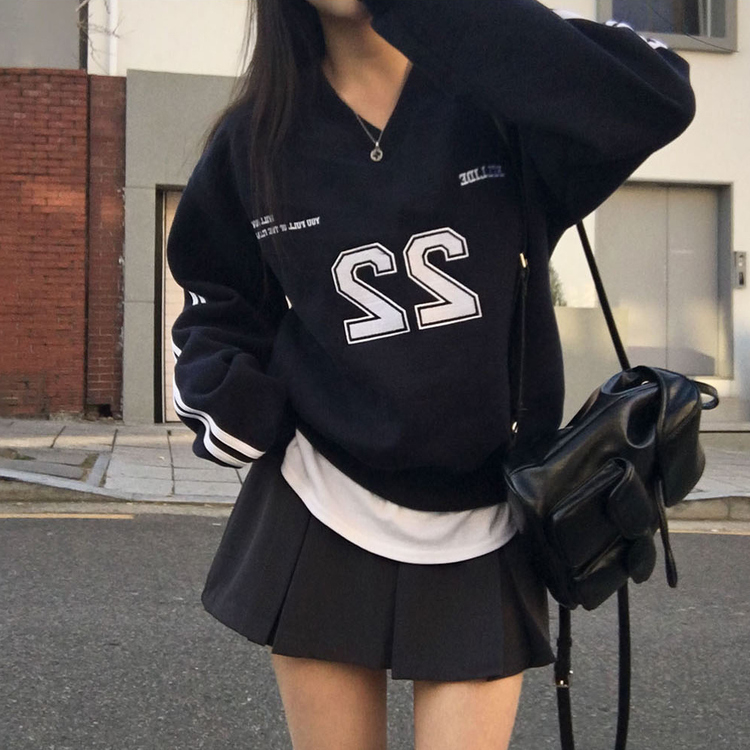 トラックラインスリーブVネックルーズフィットトレーナー NAVY