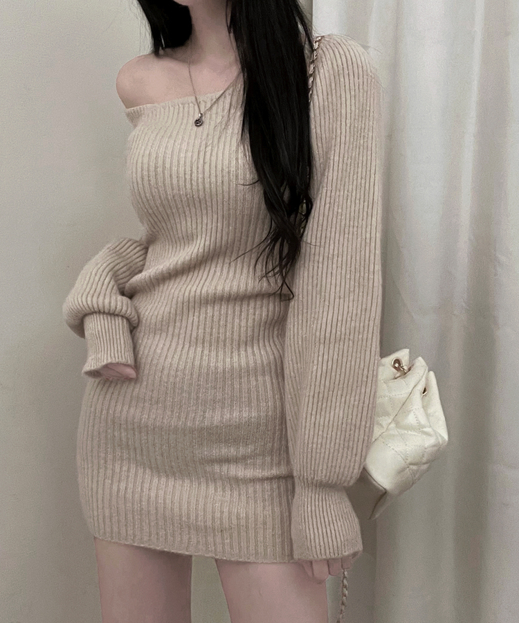 골지스퀘어벌룬미니니트원피스 베이지