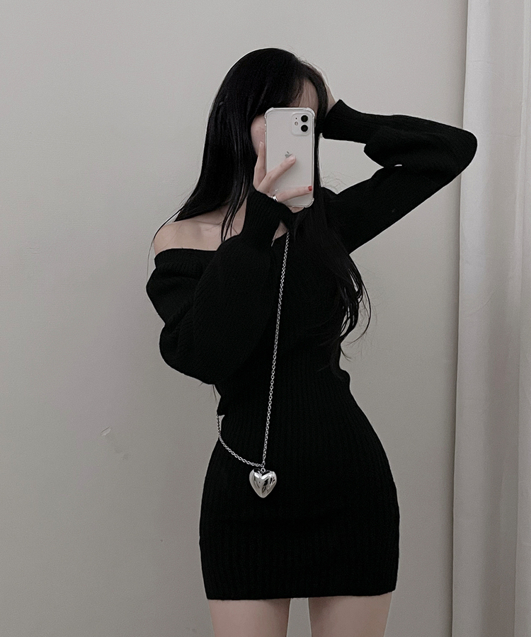 골지스퀘어벌룬미니니트원피스 블랙