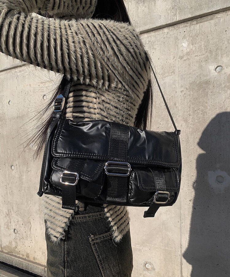 スクエアバックルショルダーバッグ｜バッグ｜韓国ファッション