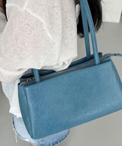 スクエアレザーショルダーバッグ AQUA