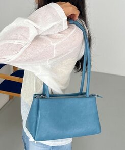 スクエアレザーショルダーバッグ AQUA