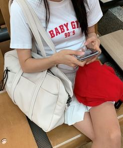 ポケットレザービッグショルダーバッグ IVORY