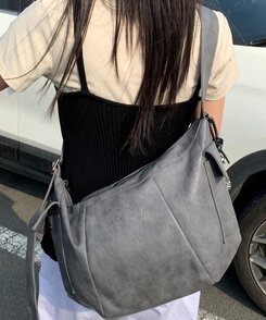 マルチポケットカジュアルショルダークロスバッグ Dark Brown