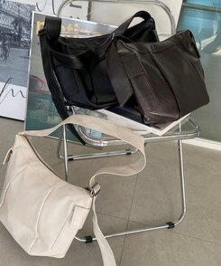 マルチポケットカジュアルショルダークロスバッグ