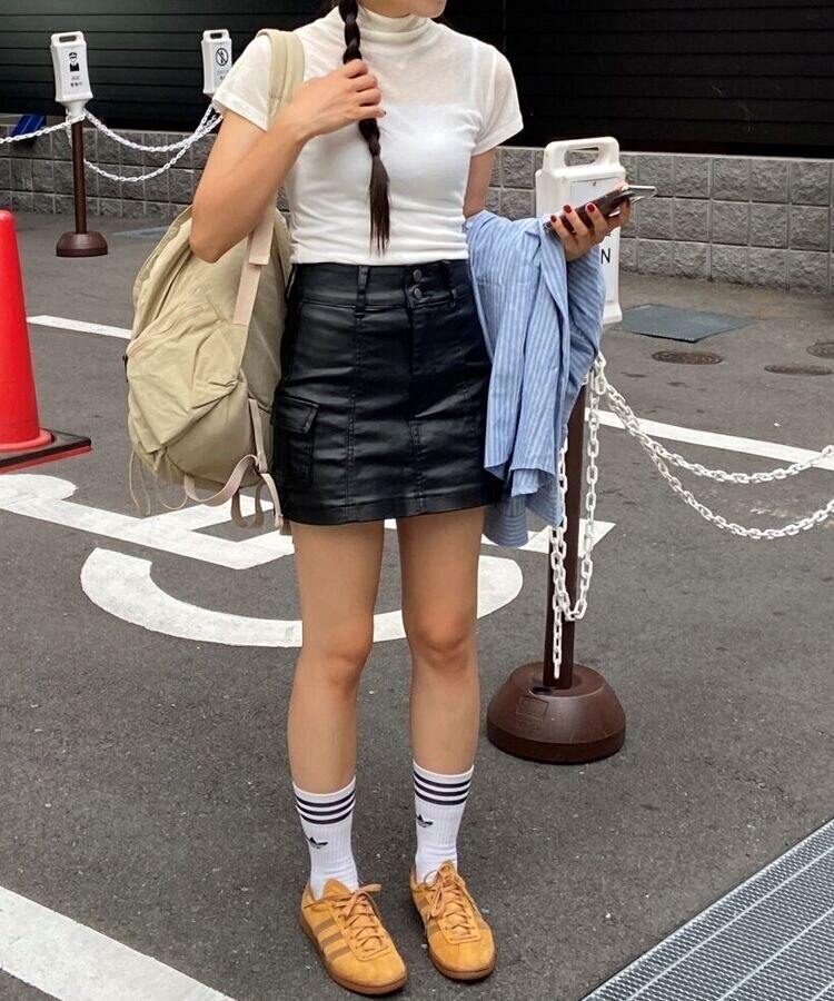 フェイクレザーカーゴㅡパンツインミニスカート｜ミニスカート｜韓国