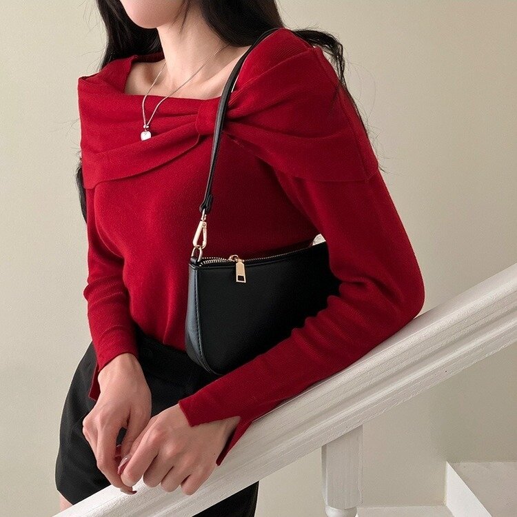 러브시그널 리본 스퀘어 오프숄더 소매 트임 긴팔 니트 레드